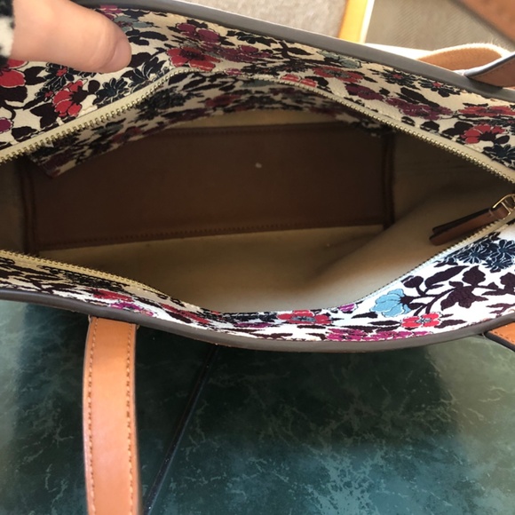 Tory Burch Kerrington Tote and Mini Bag Set - Picture 9 of 13